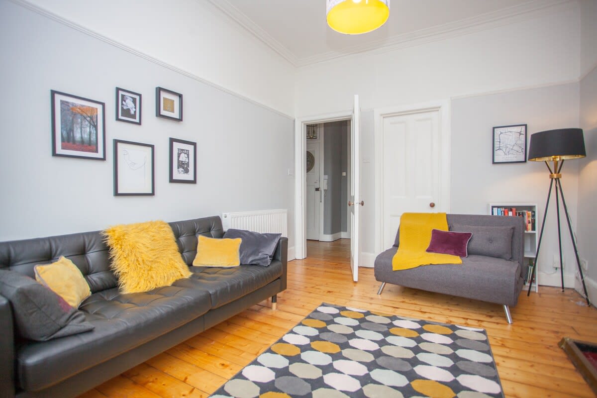 Beautiful Flat in Great West end Location in 47 Esmond Street G3 8SL - Property image 2 - VivreStays