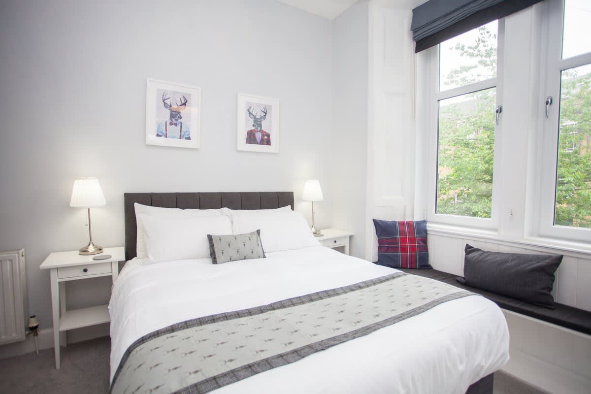 Beautiful Flat in Great West end Location in 47 Esmond Street G3 8SL - Property image 4 - VivreStays