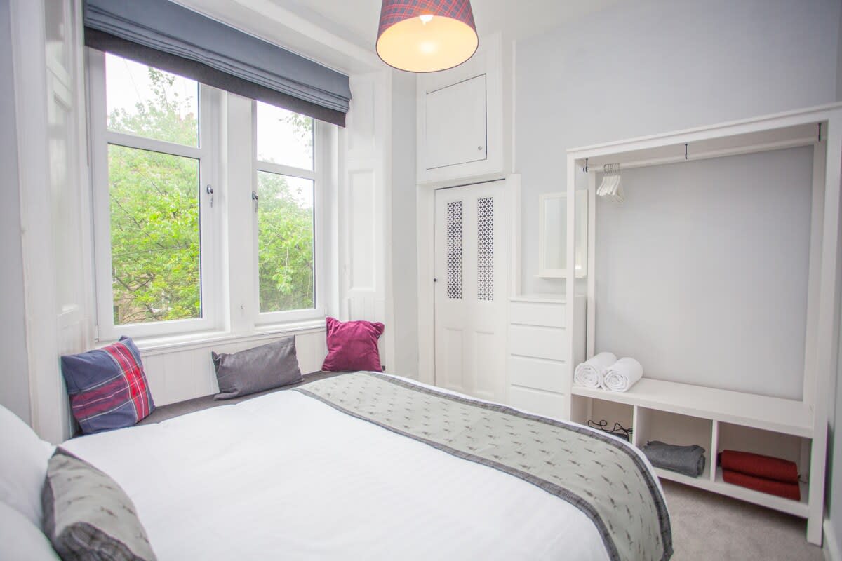 Beautiful Flat in Great West end Location in 47 Esmond Street G3 8SL - Property image 6 - VivreStays