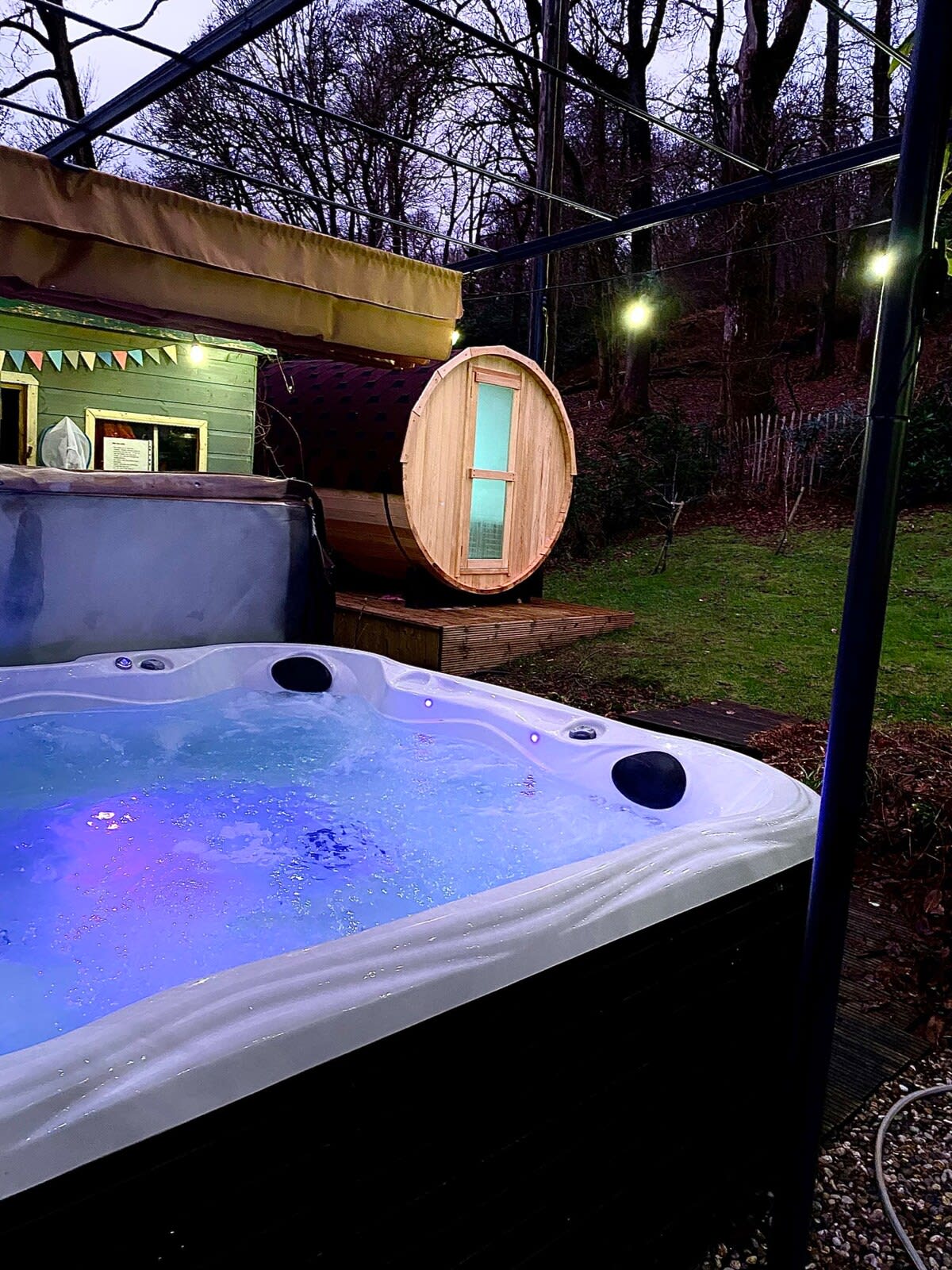 View Hideaway cottage, log burner, sauna & hot tub in N/A G83 8RH Hideaway cottage, log burner, sauna & hot tub in N/A G83 8RH - Property image 31 - VivreStays
