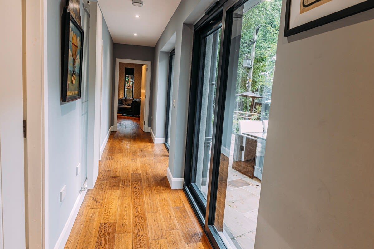 Spacious South Lodge with Hot Tub Balloch in Old Luss Road G83 8QP - Property image 30 - VivreStays