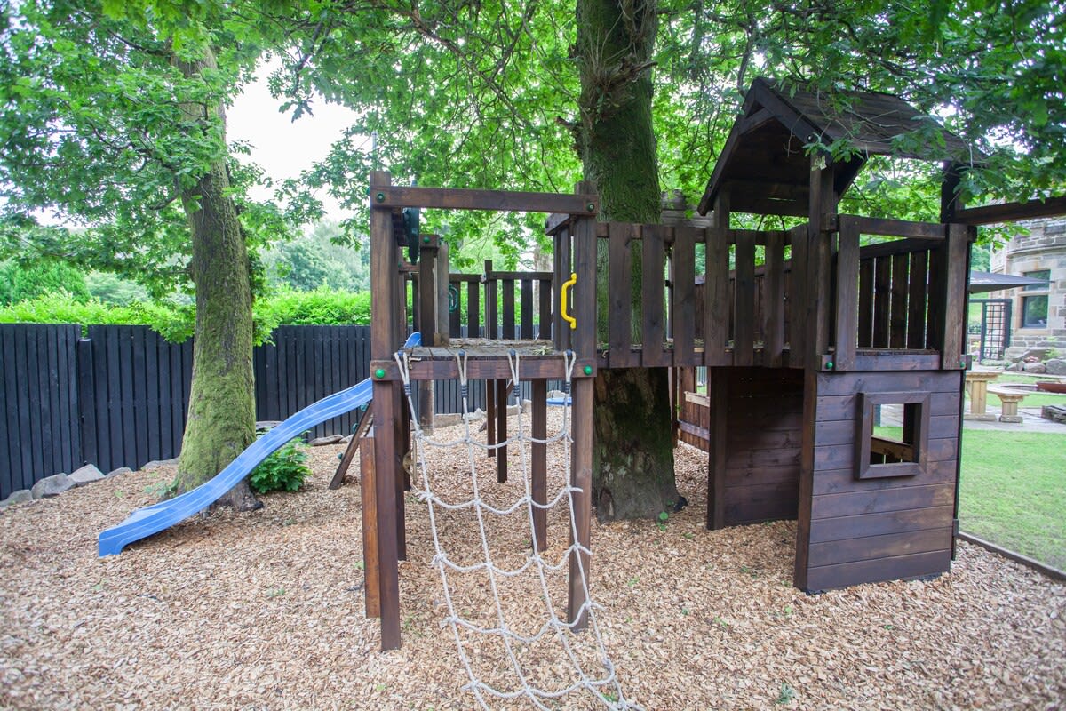Spacious South Lodge with Hot Tub Balloch in Old Luss Road G83 8QP - Property image 39 - VivreStays