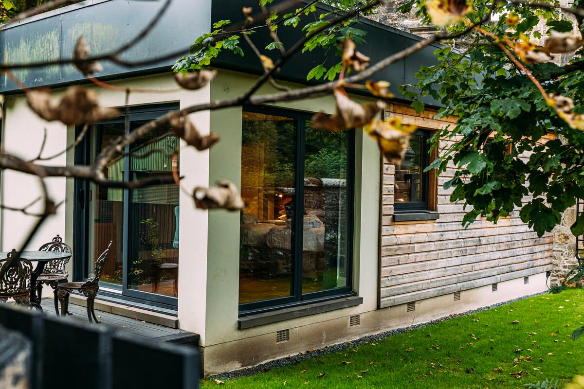 Spacious South Lodge with Hot Tub Balloch in Old Luss Road G83 8QP - Property image 55 - VivreStays