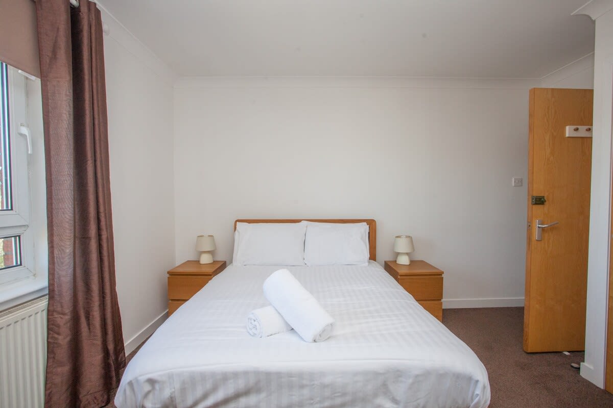 3 Bedroom Duplex with Free Parking in 61 Curle Street G14 0SA - Property image 17 - VivreStays