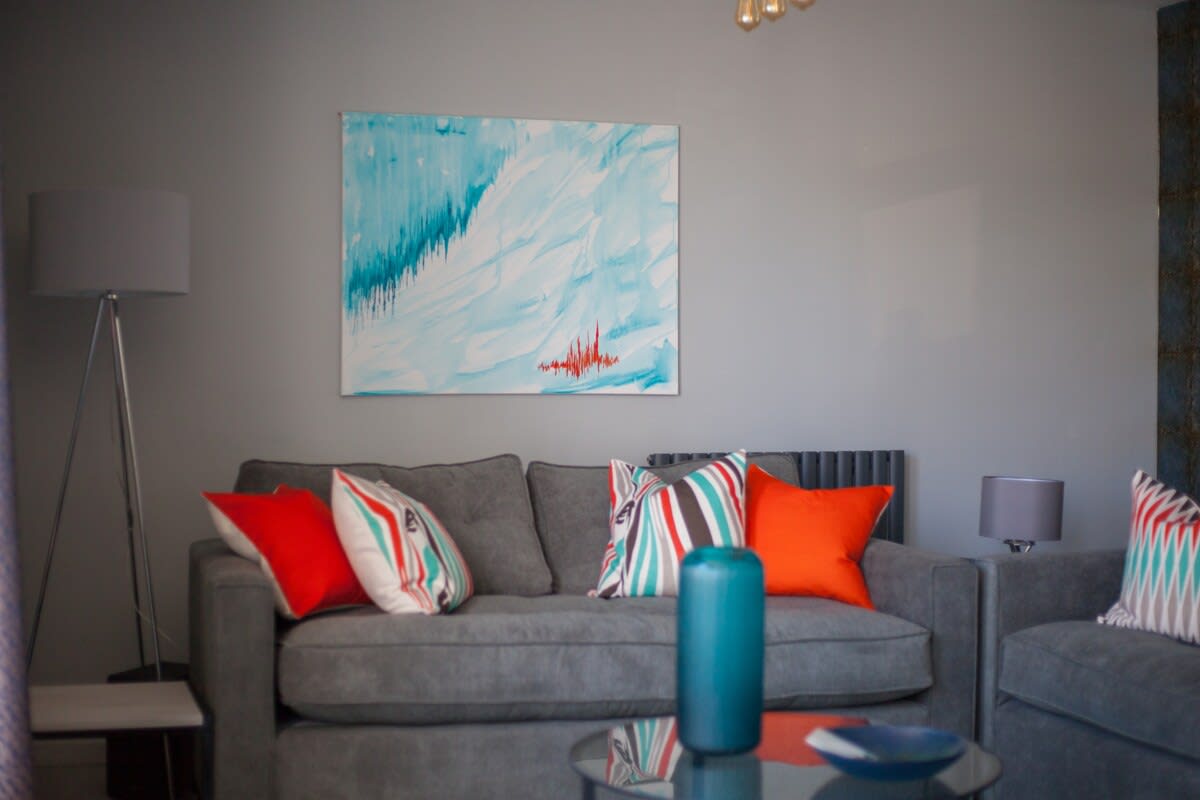 Stylish Glasgow Apartment with Parking in 69 Clarence Gardens G11 7JW - Property image 12 - VivreStays