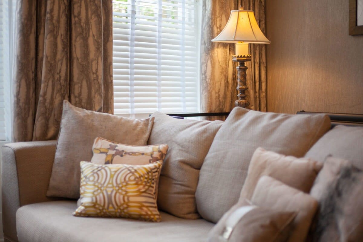 Charming 3-Bedroom Retreat in Glasgow West End in Hillhead Street 10 G12 - Property image 10 - VivreStays
