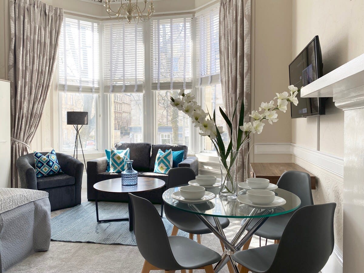 Luxurious Studio in Glasgow's West End in 28 Buckingham Terrace G12 - Property image 4 - VivreStays