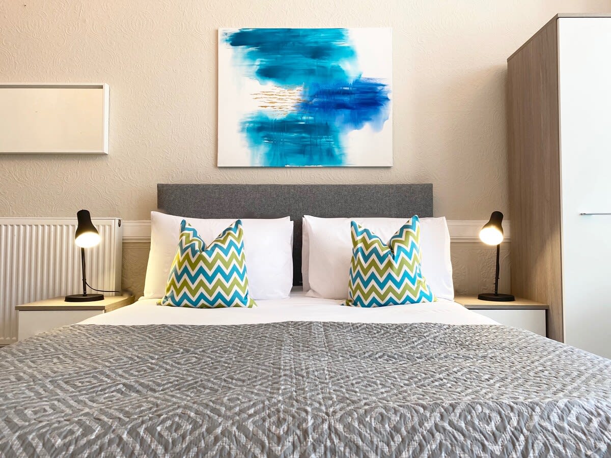 Luxurious Studio in Glasgow's West End in 28 Buckingham Terrace G12 - Property image 11 - VivreStays