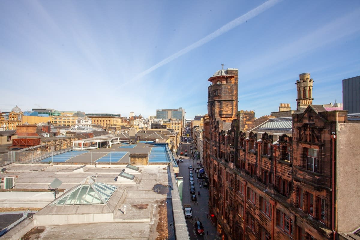 Stunning Penthouse with Balcony in Glasgow in 45 Mitchell Street G1 3LA - Property image 19 - VivreStays