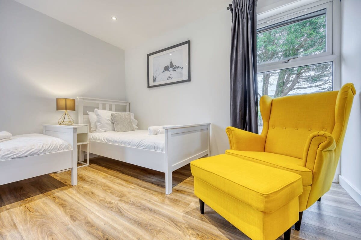 Loch Awe Lodge with Stunning Views Ardbrecknish in Ardbrecknish PA33 1BH - Property image 16 - VivreStays