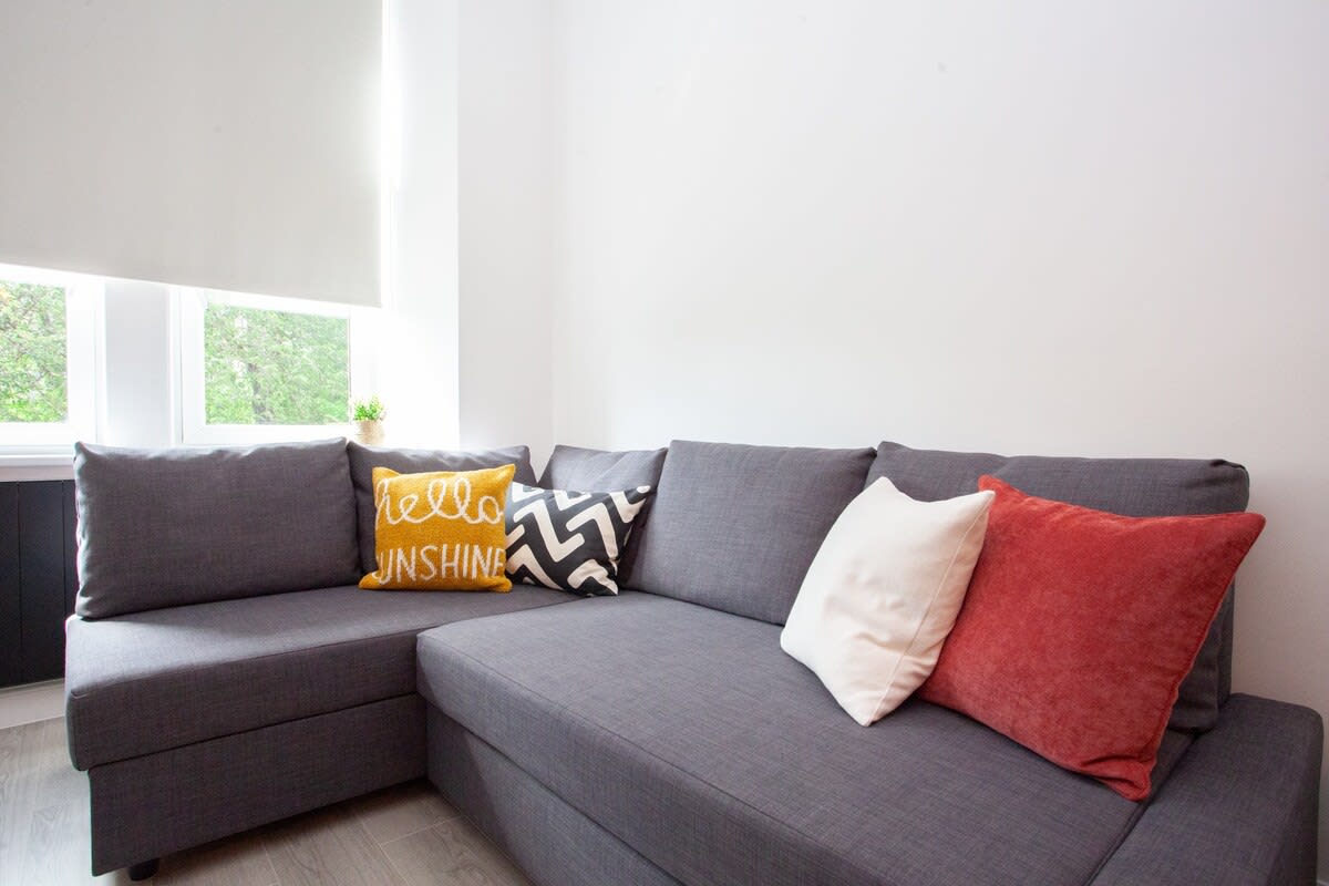 Spacious Modern Apartment in Glasgow West End in 38 Thornwood Avenue G11 7QY - Property image 8 - VivreStays