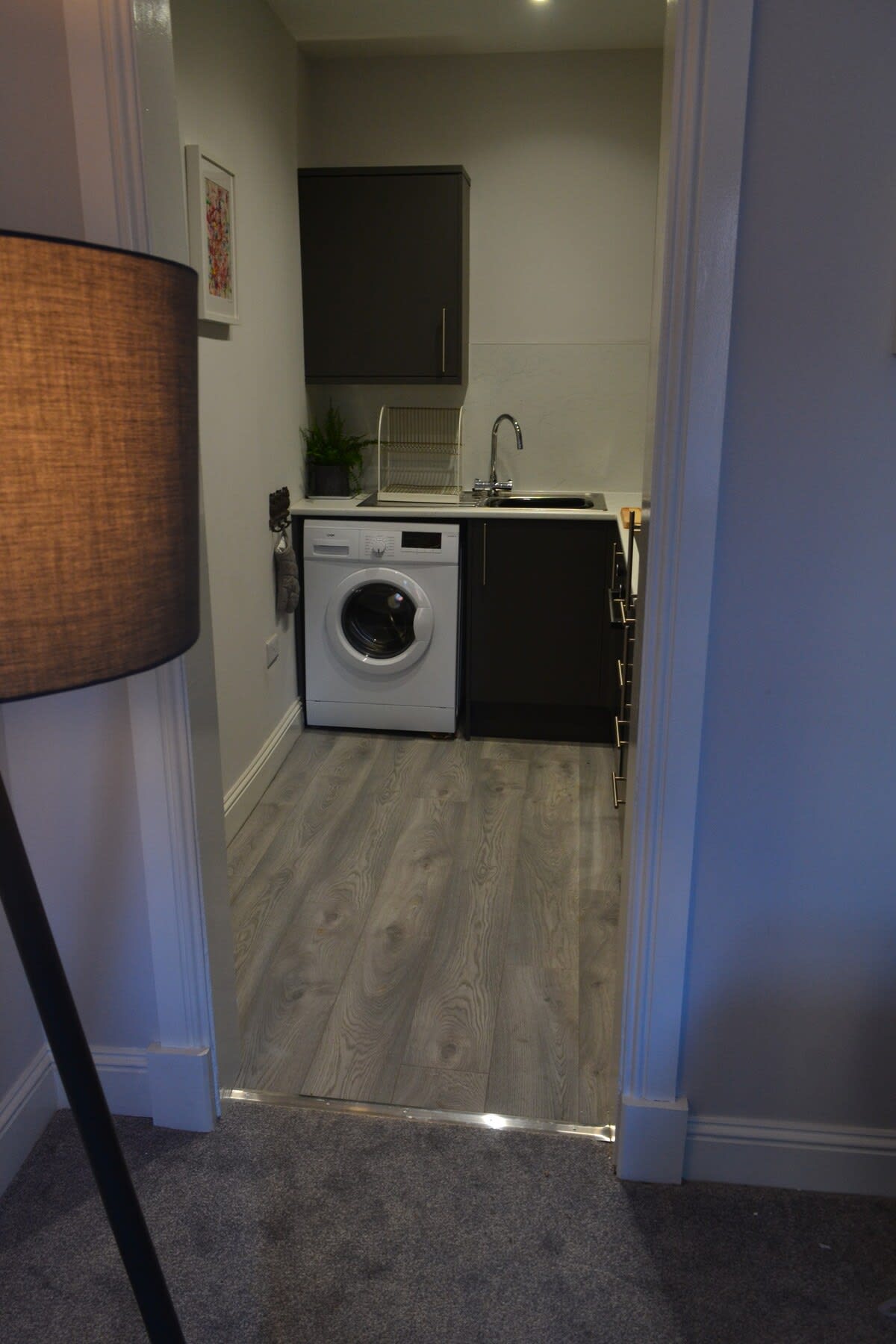 2 Bedroom Oasis in Glasgow City Centre in 8 Hill Street G3 6RN - Property image 8 - VivreStays