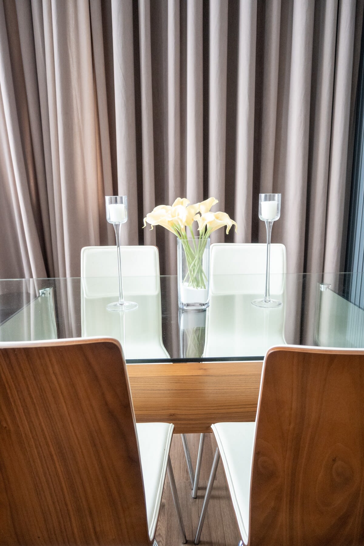 Trendy 3-Bed Flat with River Views Glasgow in 11 Castlebank Place G11 6BJ - Property image 19 - VivreStays