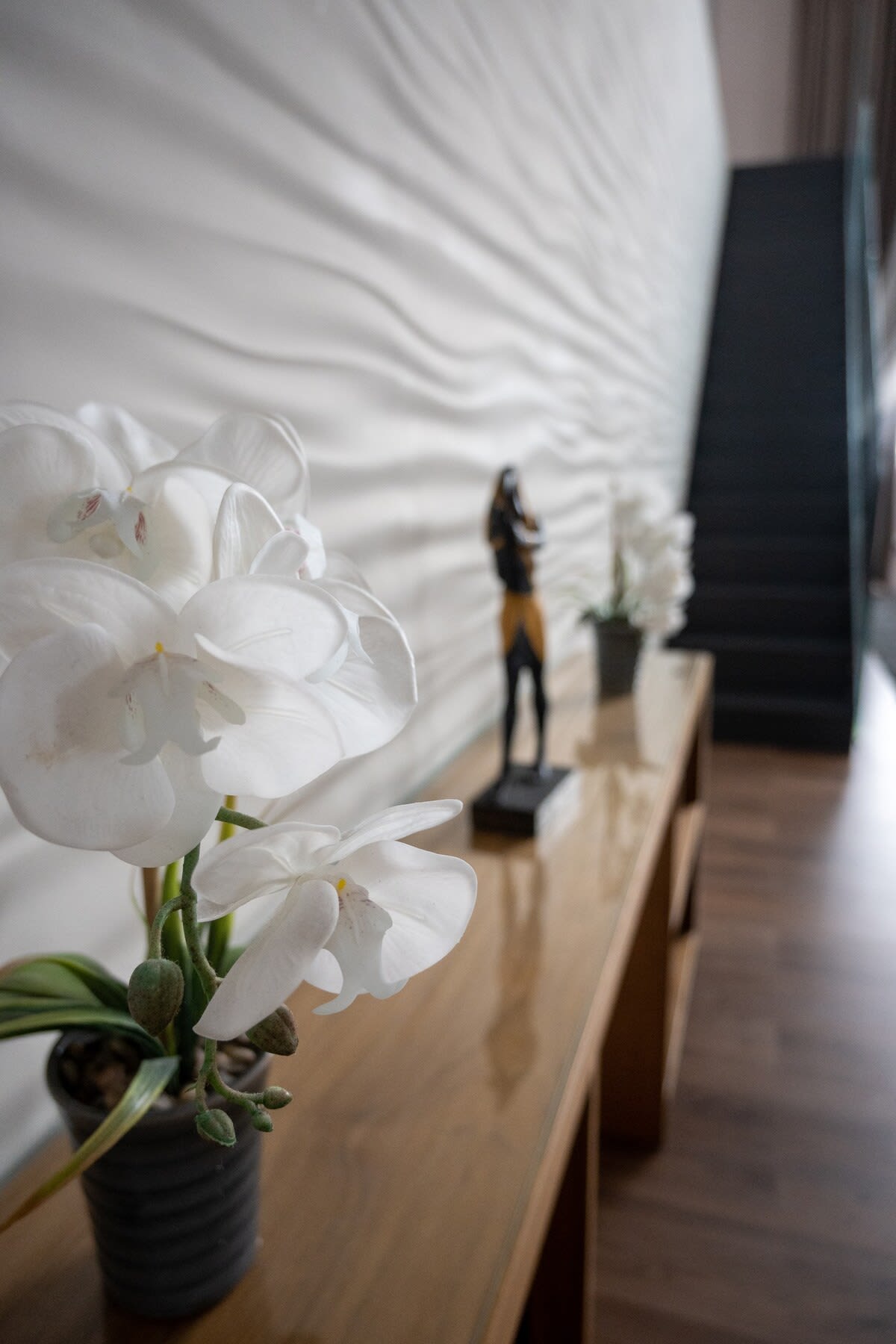 Trendy 3-Bed Flat with River Views Glasgow in 11 Castlebank Place G11 6BJ - Property image 16 - VivreStays
