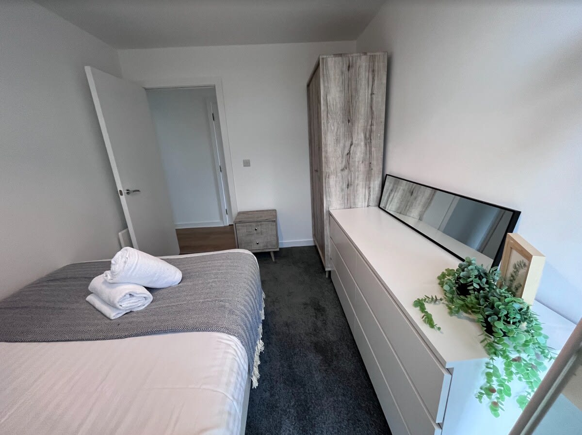 Modern 2 Bedroom Apartment in Glasgow Harbour Terraces 357 G11 6EB - Property image 14 - VivreStays