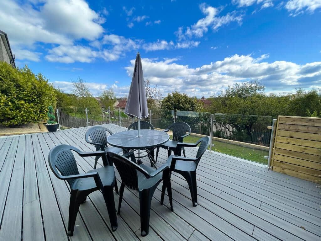 Beautiful House in Glasgow South Side! in 78 Barnbeth Road G53 5UQ - Property image 15 - VivreStays