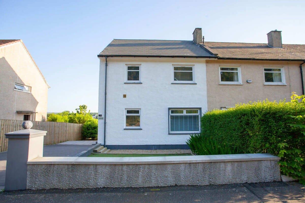 Beautiful House in Glasgow South Side! in 78 Barnbeth Road G53 5UQ - Property image 19 - VivreStays