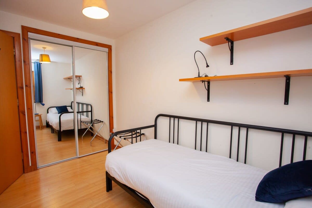 Modern Finnieston Apartment in Glasgow in 128 Kelvinhaugh Street G3 8PX - Property image 18 - VivreStays