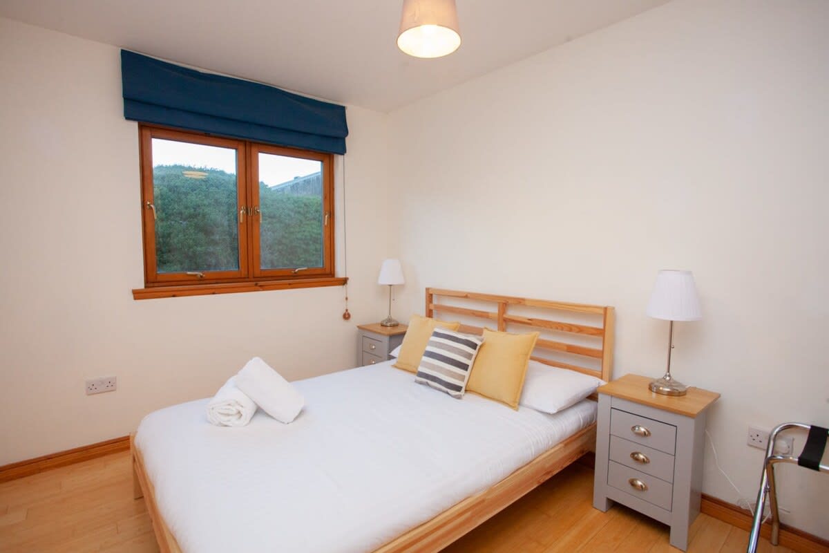 Modern Finnieston Apartment in Glasgow in 128 Kelvinhaugh Street G3 8PX - Property image 14 - VivreStays