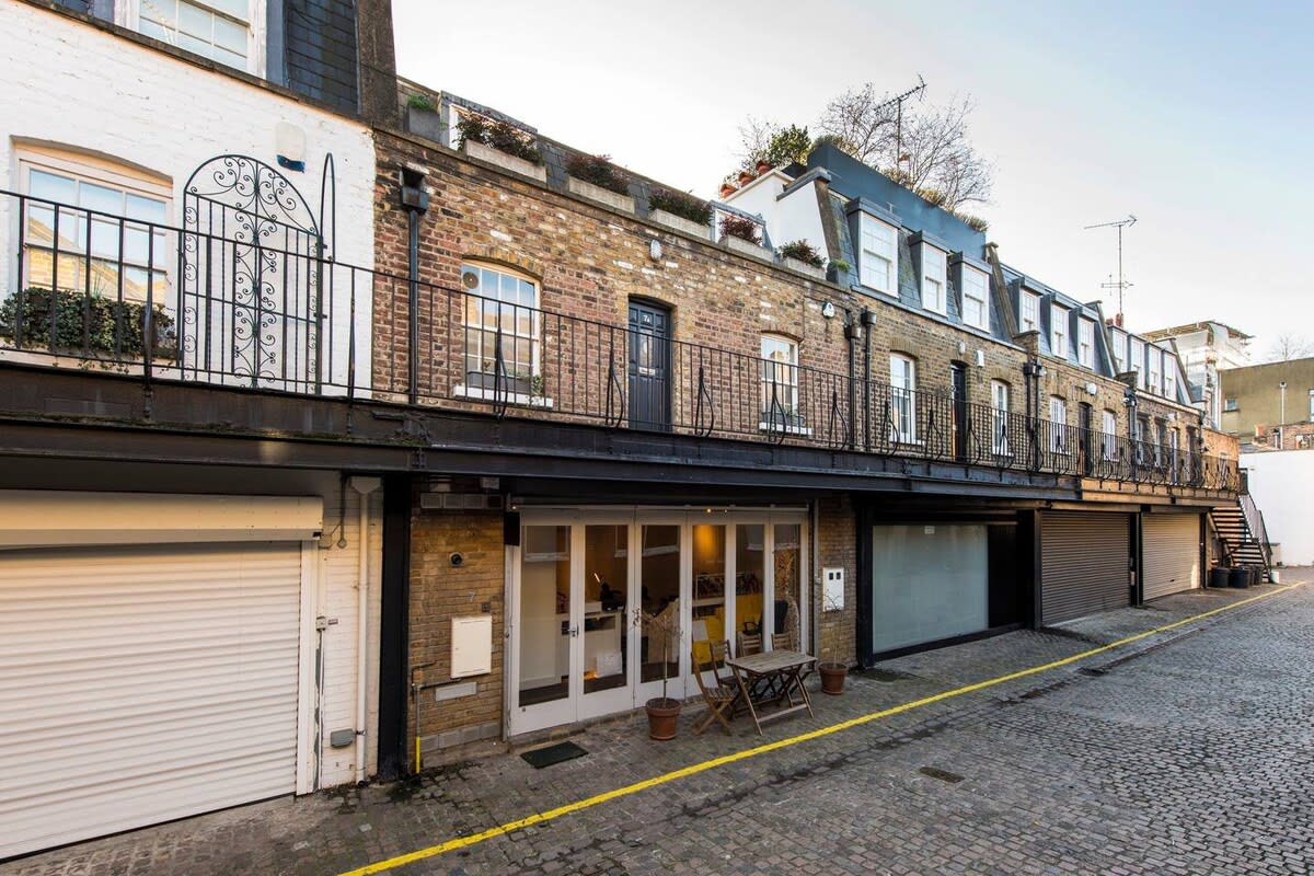 2 Bed Apartment, Notting Hill in 7A Ledbury Mews North W11 2AF - Property image 6 - VivreStays