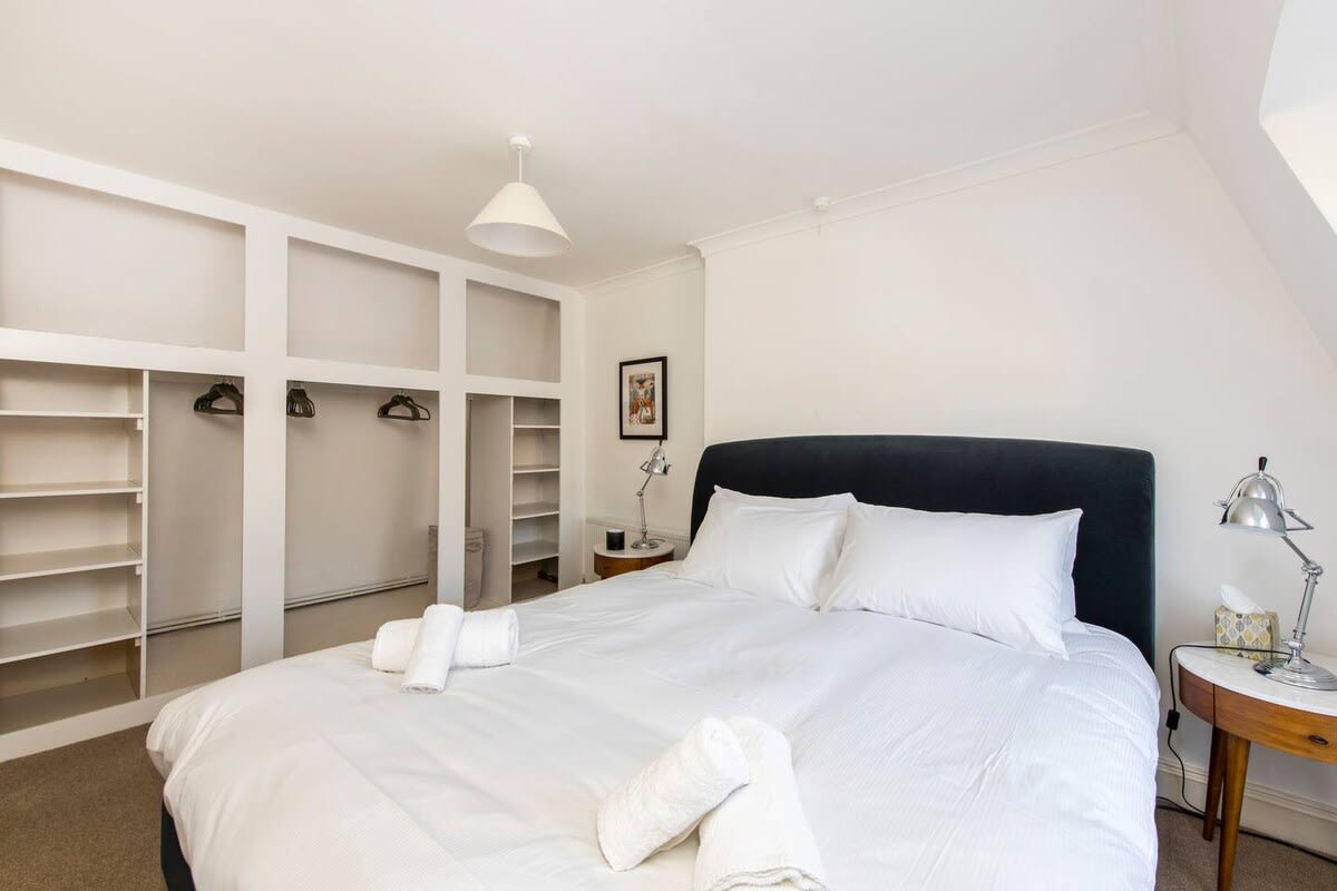 2 Bed Apartment, Notting Hill in 7A Ledbury Mews North W11 2AF - Property image 12 - VivreStays