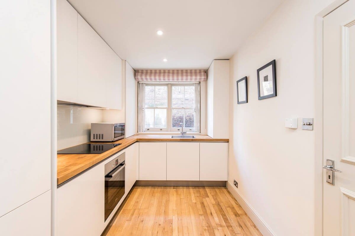 3 Bedroom Mews House - Marble Arch in 1A Frederick Close W2 2HD - Property image 32 - VivreStays