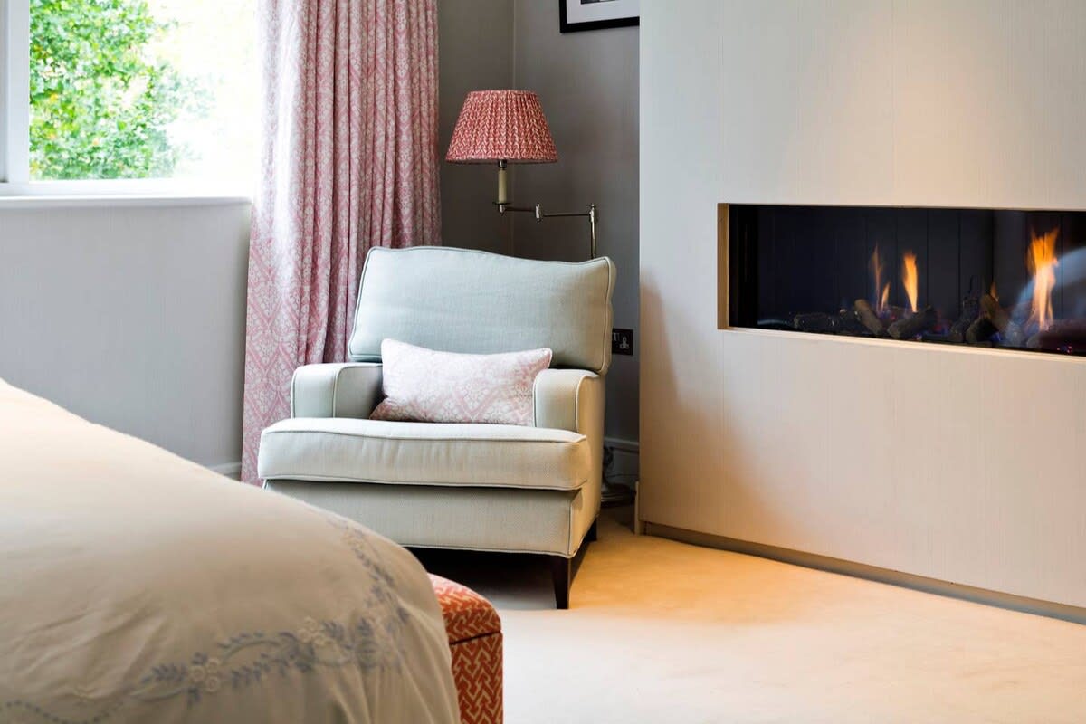 4 Bedroom House, Holland Park in 123 Woodsford Square W14 8DT - Property image 14 - VivreStays