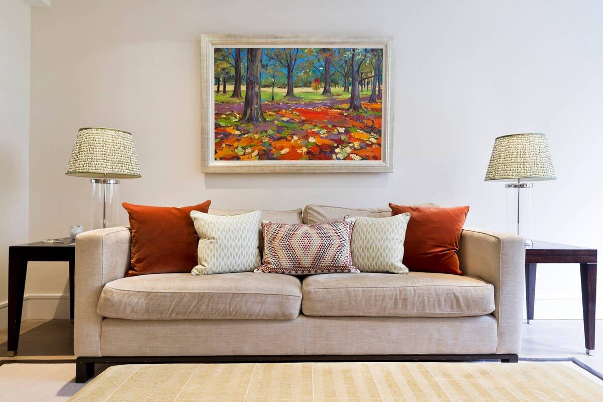 4 Bedroom House, Holland Park in 123 Woodsford Square W14 8DT - Property image 6 - VivreStays