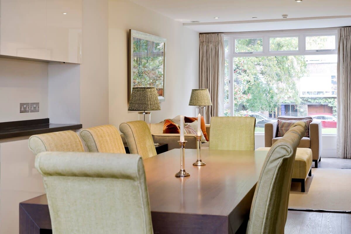 4 Bedroom House, Holland Park in 123 Woodsford Square W14 8DT - Property image 8 - VivreStays