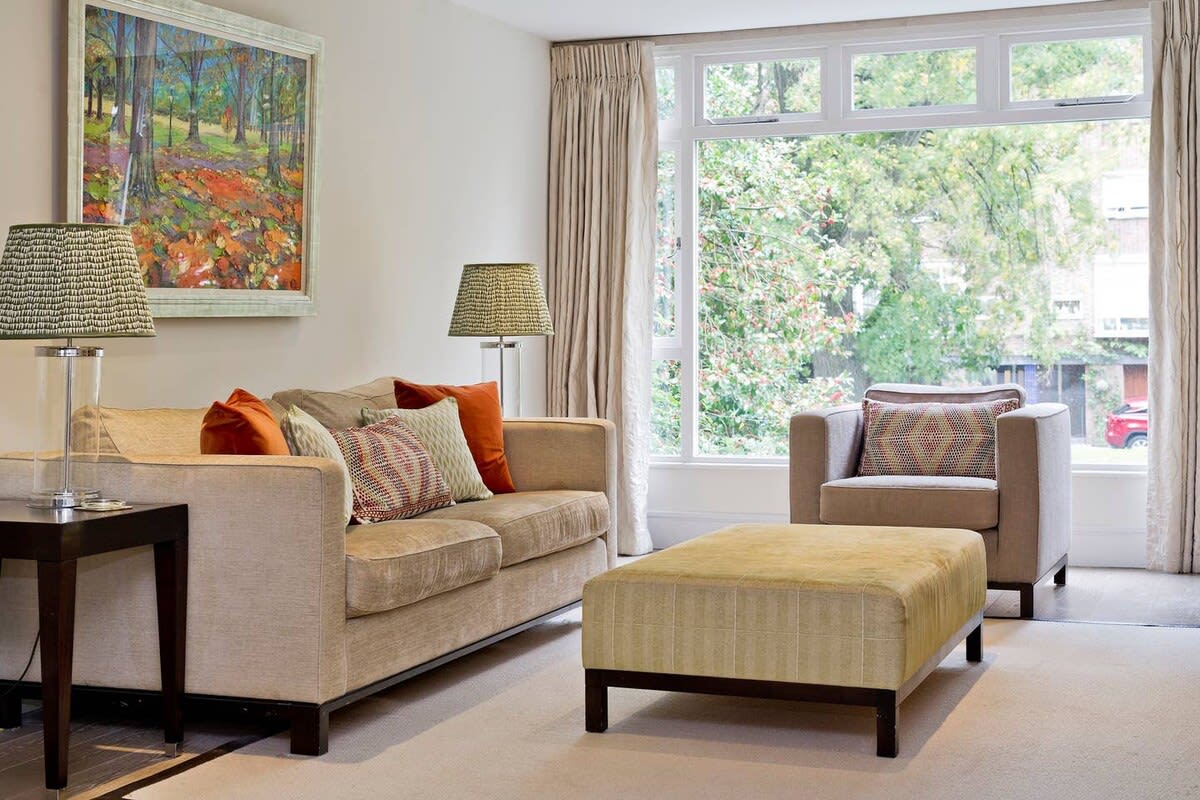 4 Bedroom House, Holland Park in 123 Woodsford Square W14 8DT - Property image 7 - VivreStays