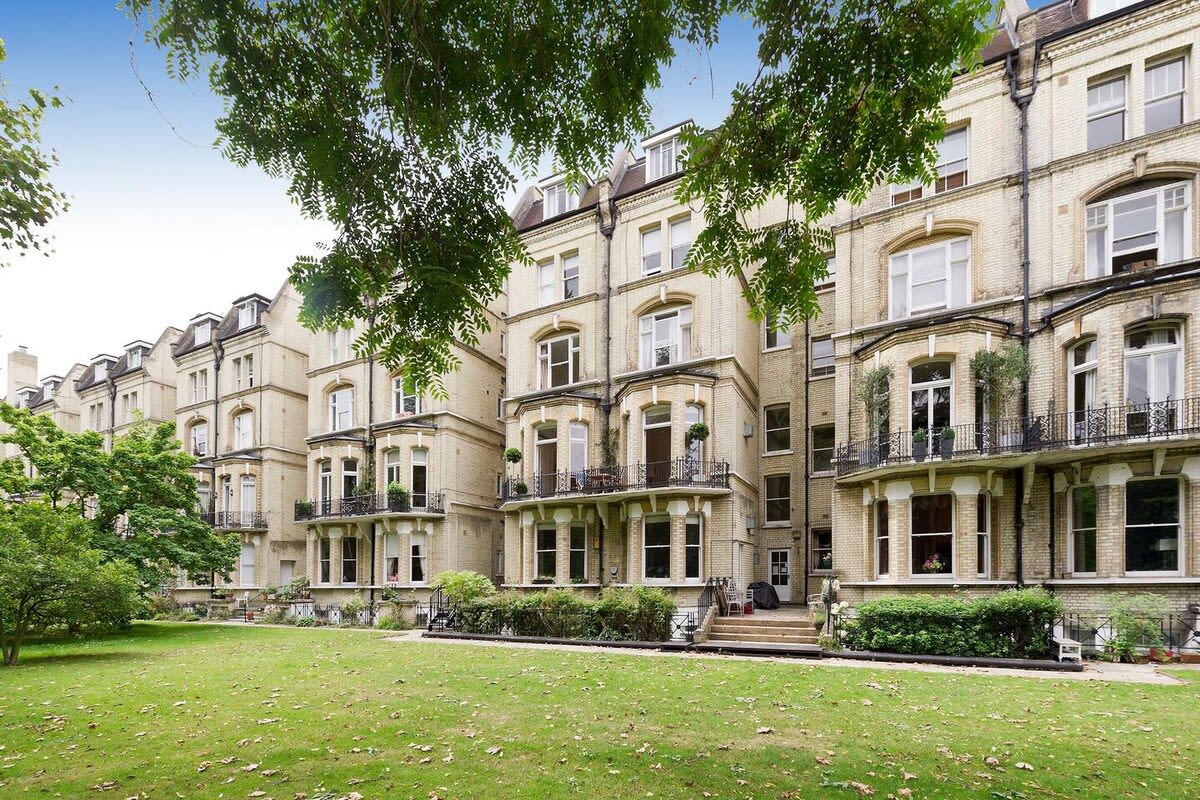 Cute 2-bed Chelsea Apartment in 104 Elm Park Gardens SW10 9PE - Property image 23 - VivreStays