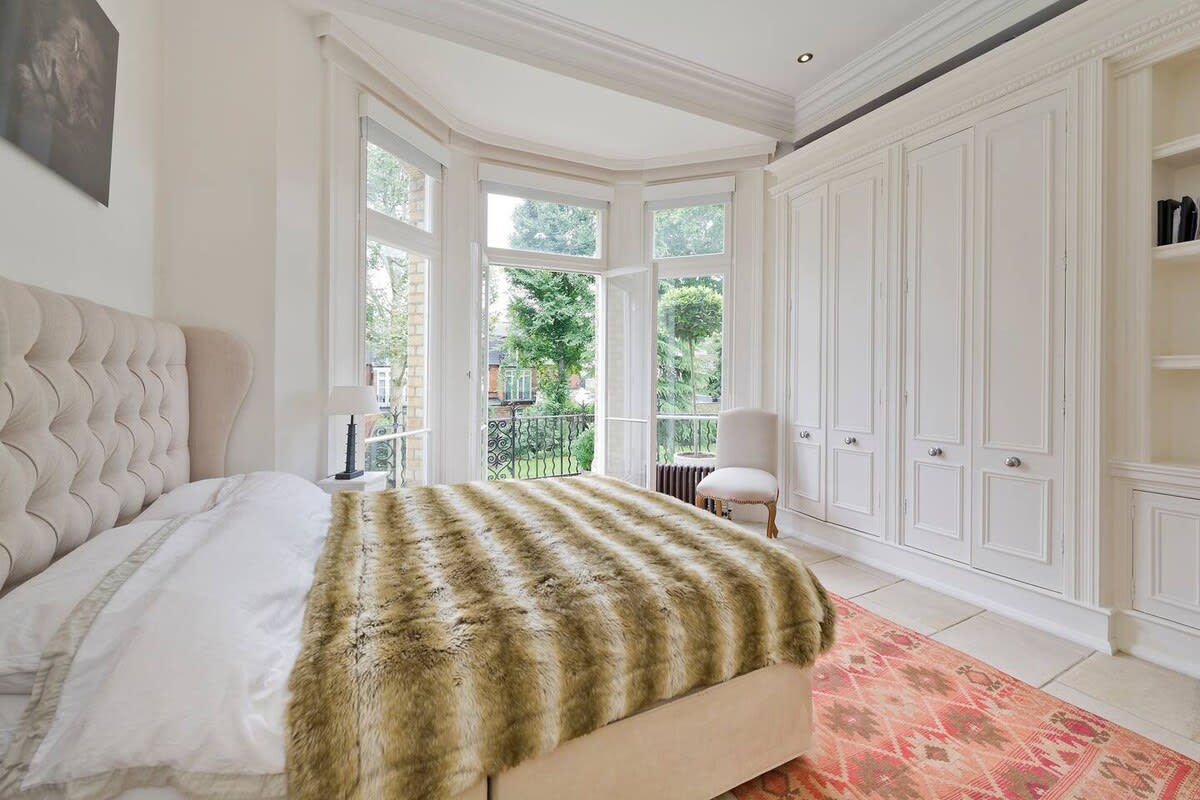 Cute 2-bed Chelsea Apartment in 104 Elm Park Gardens SW10 9PE - Property image 15 - VivreStays