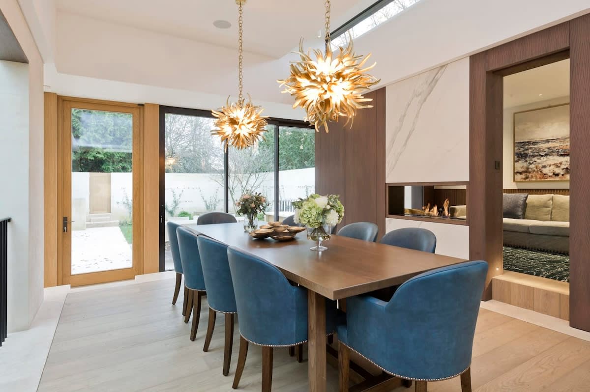 5 Bed House w/ indoor pool, sauna & private garden - Fulham in Fulham Palace Road SW6 6UB - Property image 9 - VivreStays