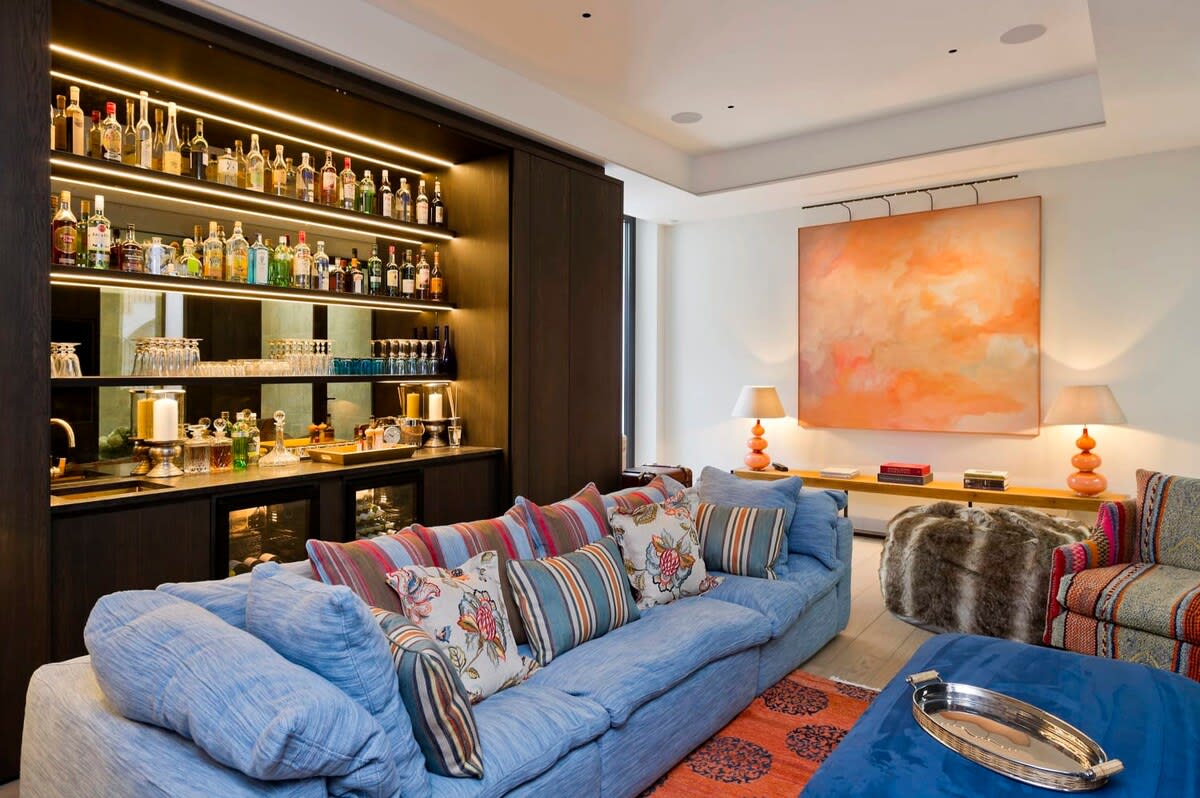 5 Bed House w/ indoor pool, sauna & private garden - Fulham in Fulham Palace Road SW6 6UB - Property image 5 - VivreStays