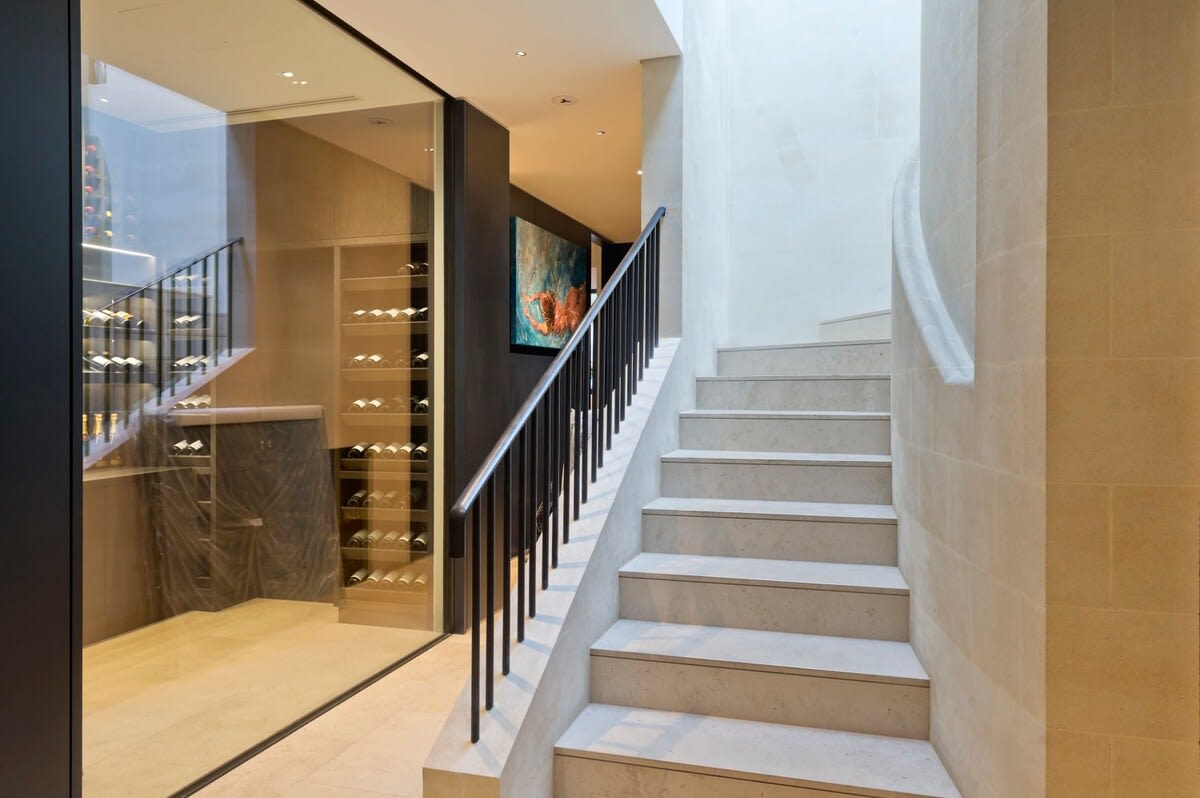 5 Bed House w/ indoor pool, sauna & private garden - Fulham in Fulham Palace Road SW6 6UB - Property image 50 - VivreStays