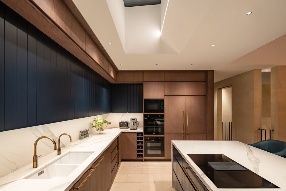 5 Bed House w/ indoor pool, sauna & private garden - Fulham in Fulham Palace Road SW6 6UB - Property image 80 - VivreStays