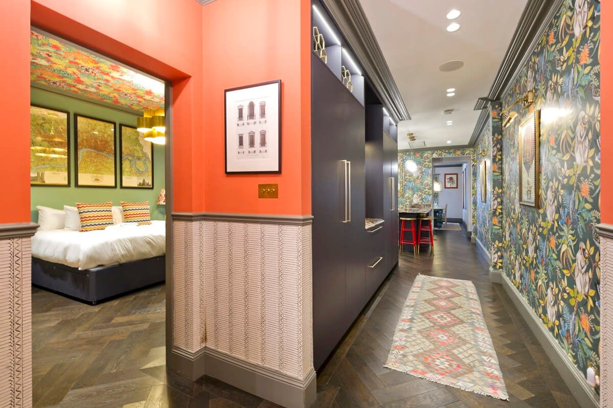 Colourful 3 Bed Kensington Garden Flat in Courtfield Gardens 20 SW5 0PD - Property image 6 - VivreStays