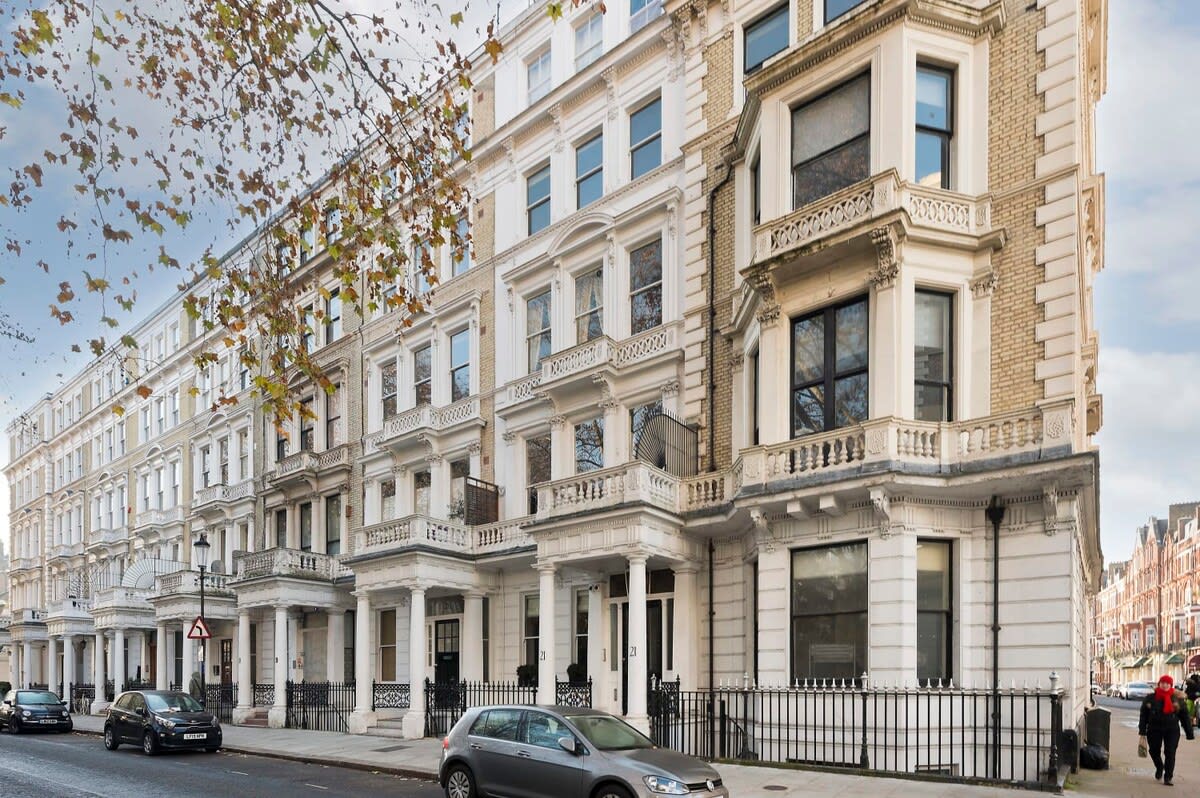 Colourful 3 Bed Kensington Garden Flat in Courtfield Gardens 20 SW5 0PD - Property image 4 - VivreStays