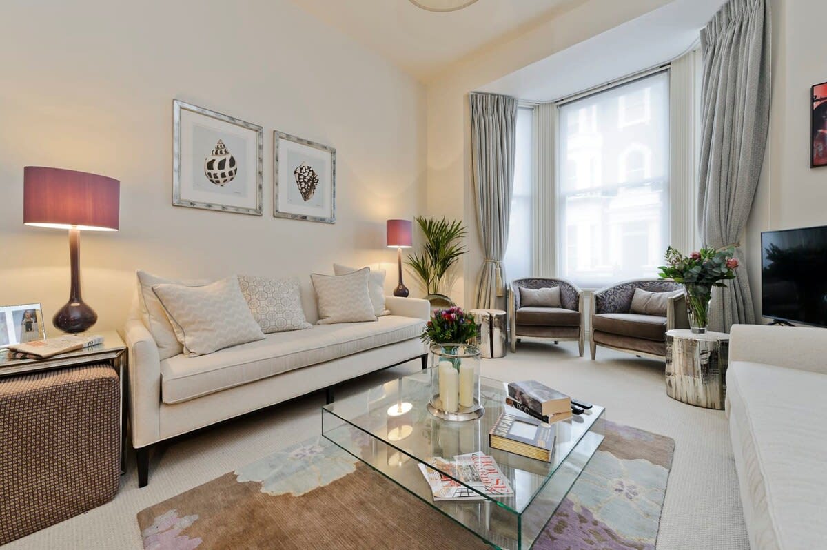 View Charming 1 Bed Flat, Chelsea in Westgate Terrace 26 SW10 9BJ Charming 1 Bed Flat, Chelsea in Westgate Terrace 26 SW10 9BJ - Property image 4 - VivreStays
