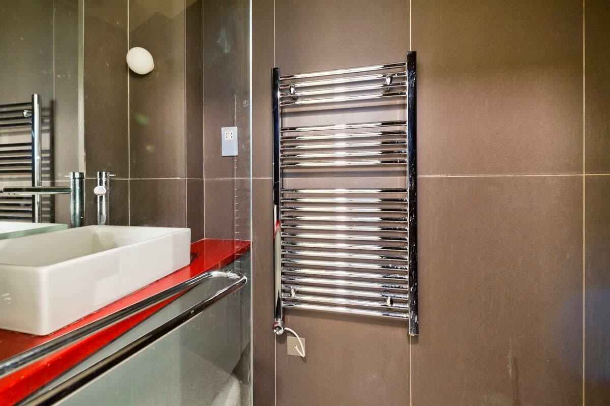 View Charming 1 Bed Flat, Chelsea in Westgate Terrace 26 SW10 9BJ Charming 1 Bed Flat, Chelsea in Westgate Terrace 26 SW10 9BJ - Property image 22 - VivreStays