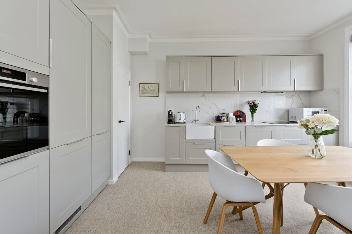 Large & Wonderful 1 Bed, Pimlico in Belgrave Road 130 SW1V 2BL - Property image 7 - VivreStays