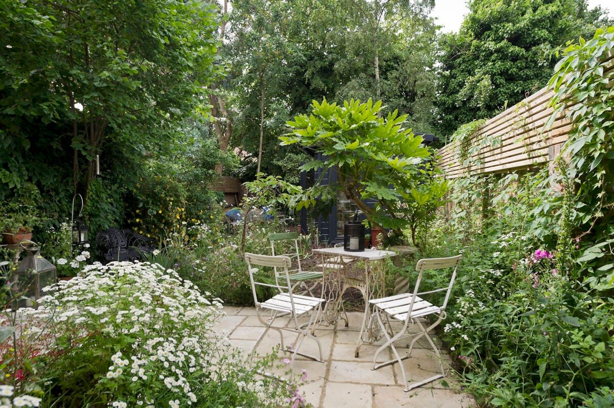 Gorgeous 1 Bed Garden Flat, Kensal in Doyle Gardens 2 NW10 3DA - Property image 4 - VivreStays