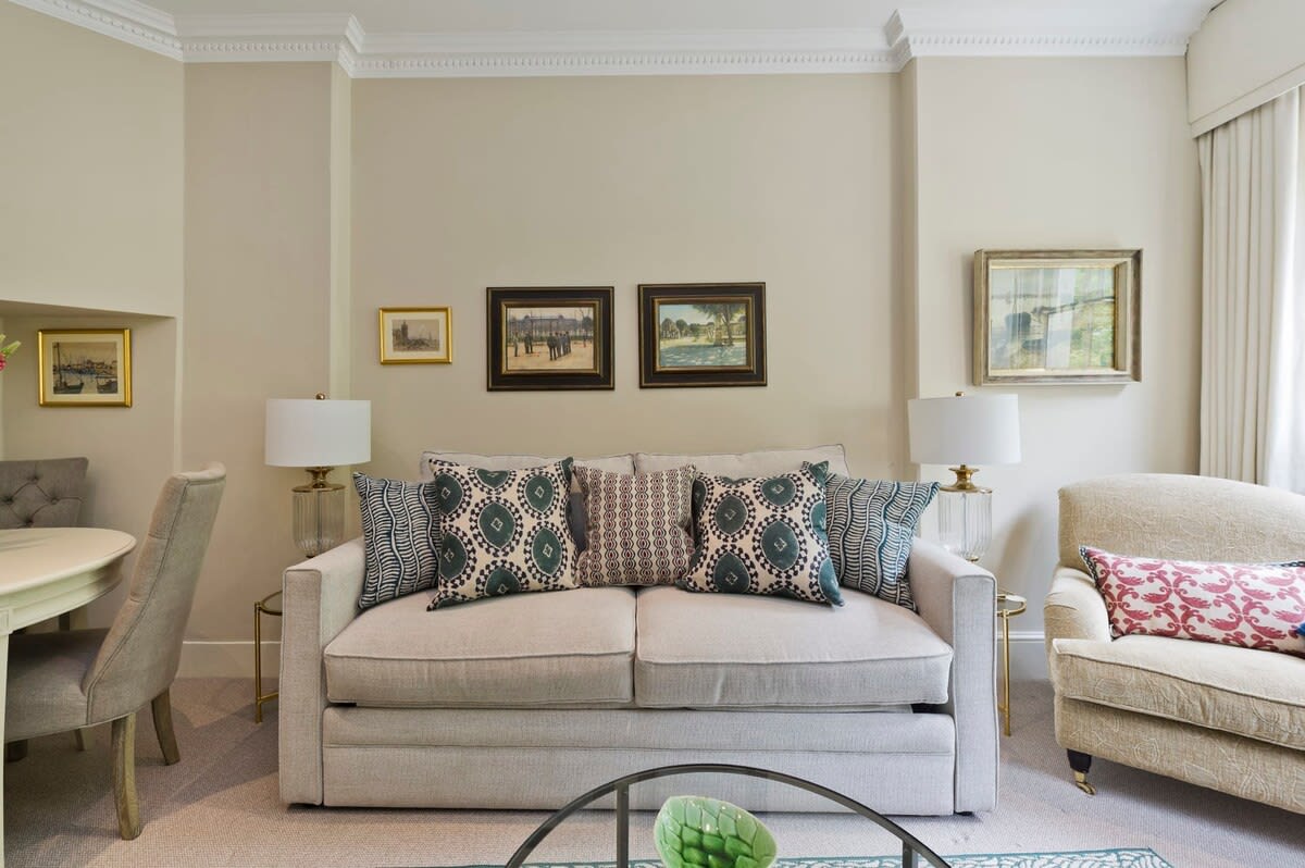 Spacious Studio Flat, Holland Park in 85 Holland Park W11 3RZ - Property image 9 - VivreStays