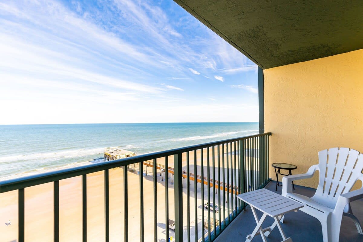Top Floor Oceanfront Condo w/ Pool & Beach Access! — Daytona Beach Shores, FL — vacation rental