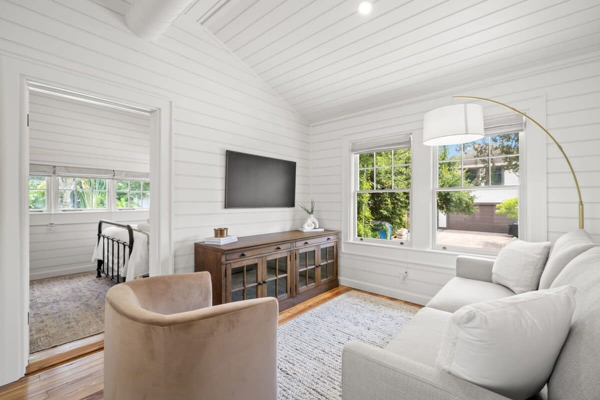 The Adaline #9 by Brightwild | Hyde Park Penthouse