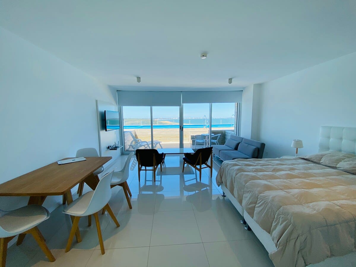 Foto principal de Acogedor monoambiente con una vista increíble al mar en Punta Ballena · Uruguay