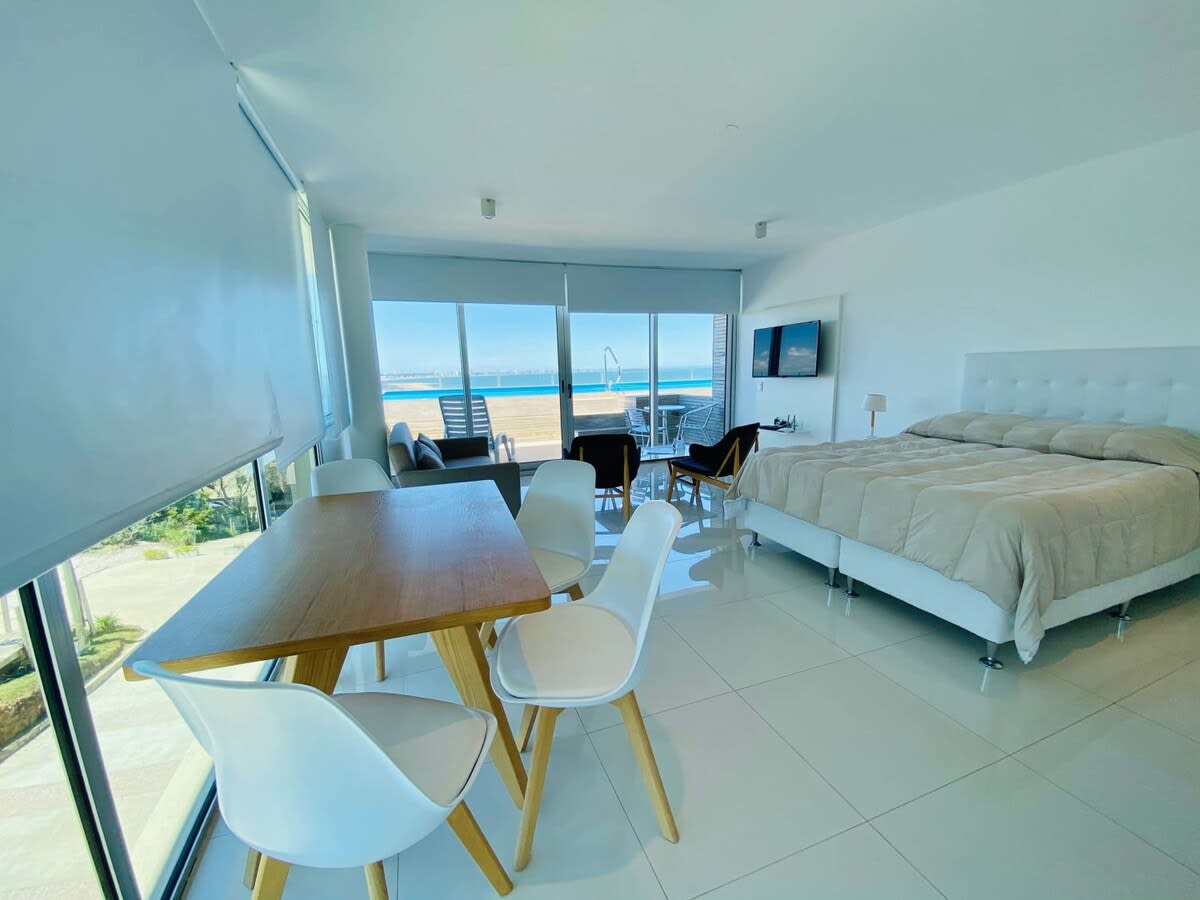 Foto principal de Acogedor monoambiente con una vista increíble al mar en Punta Ballena · Uruguay