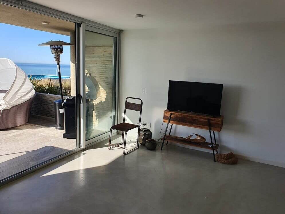 View 10