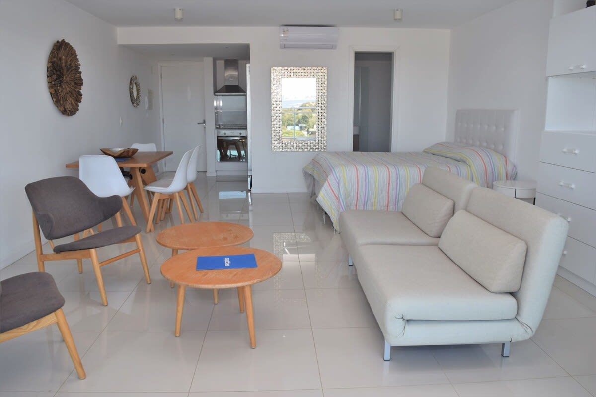 Foto principal de Monoambiente acogedor con una vista increíble al mar en Punta Ballena · Uruguay