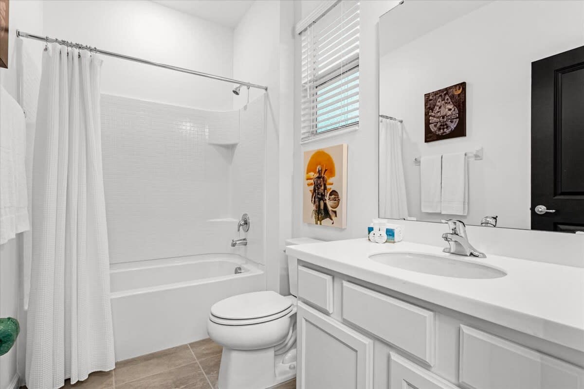 Star Wars Ensuite Bathroom